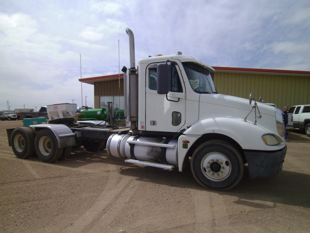 Used Semi Tractor Section