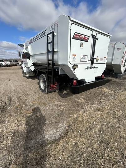 4400 2