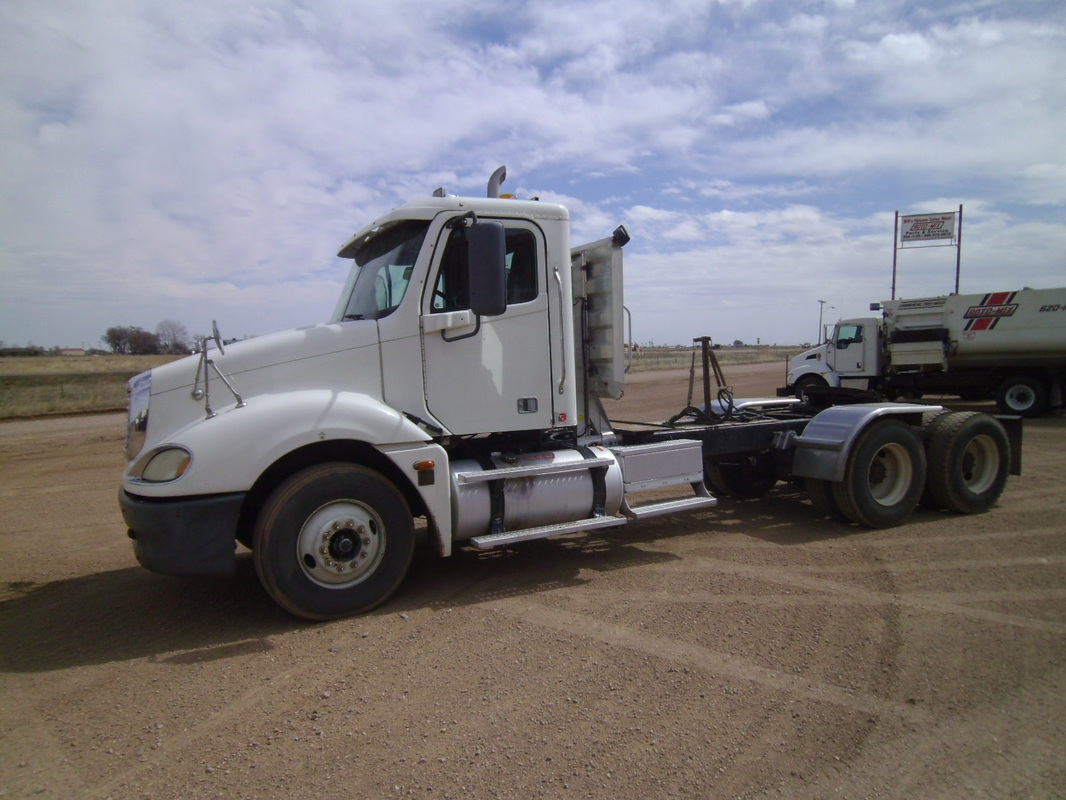 Used Freightliner Semi